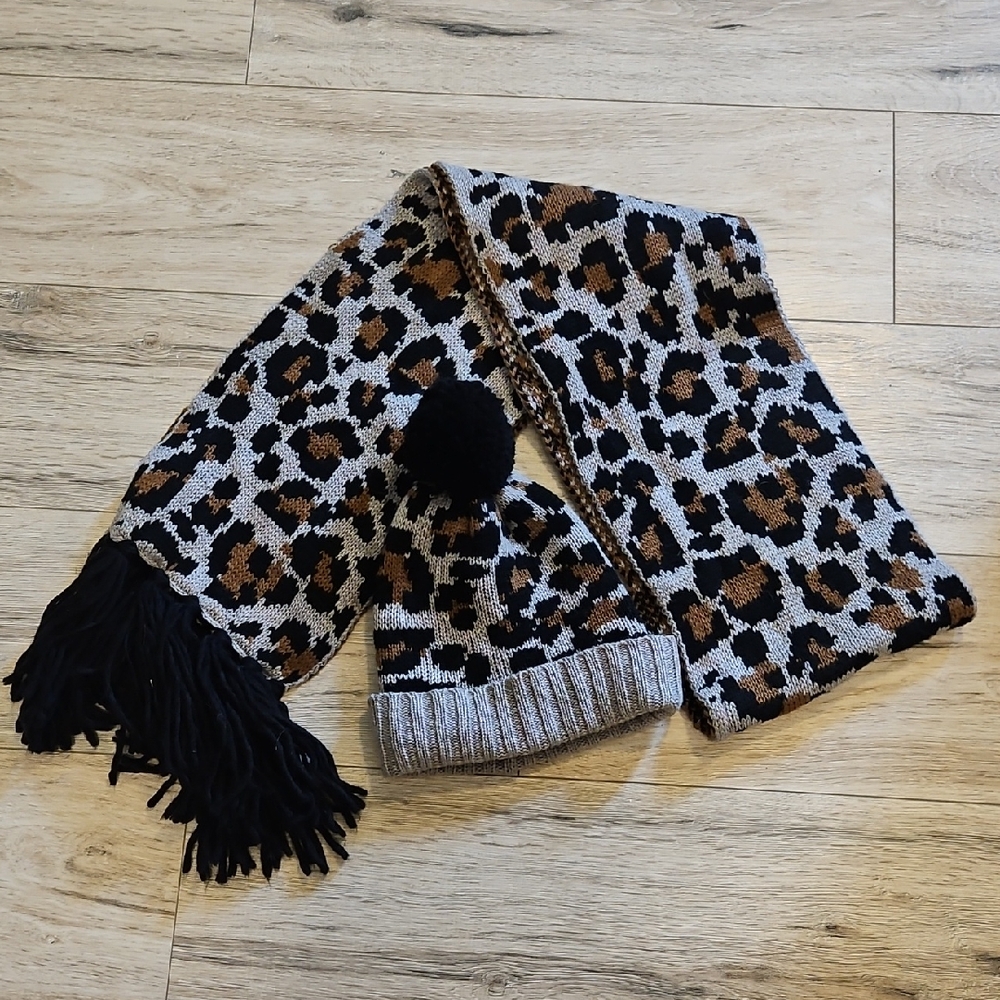 (3 For $25) Old Navy Grey And Leopard Hat And Scarf